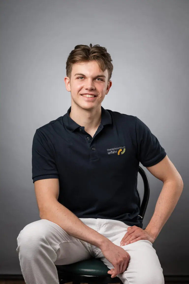 MARK VASZI - Medizinischer Masseur